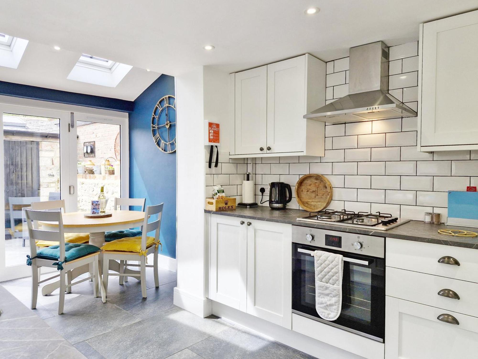 Four Priory Road, Chichester Ngoại thất bức ảnh
