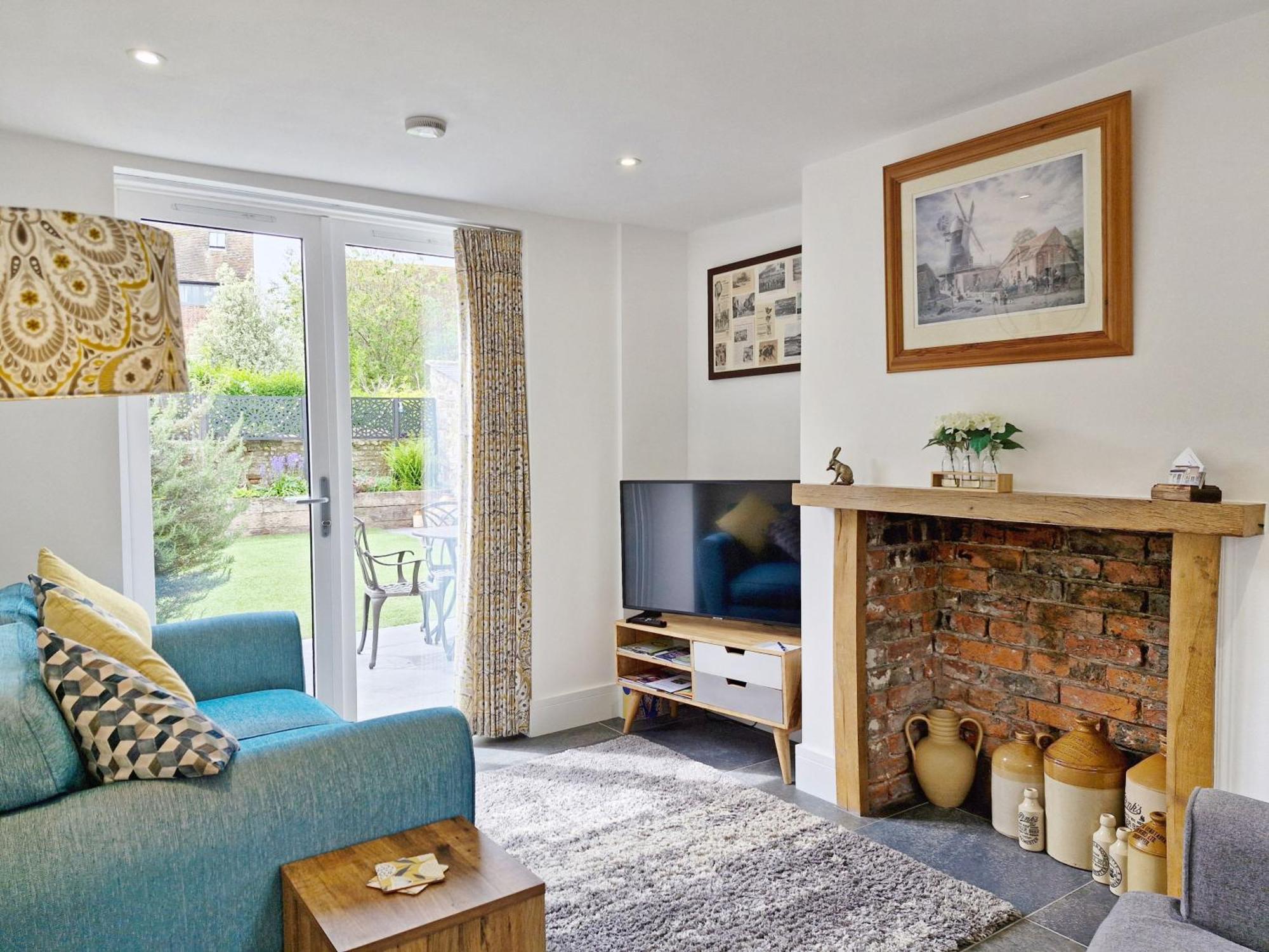 Four Priory Road, Chichester Ngoại thất bức ảnh
