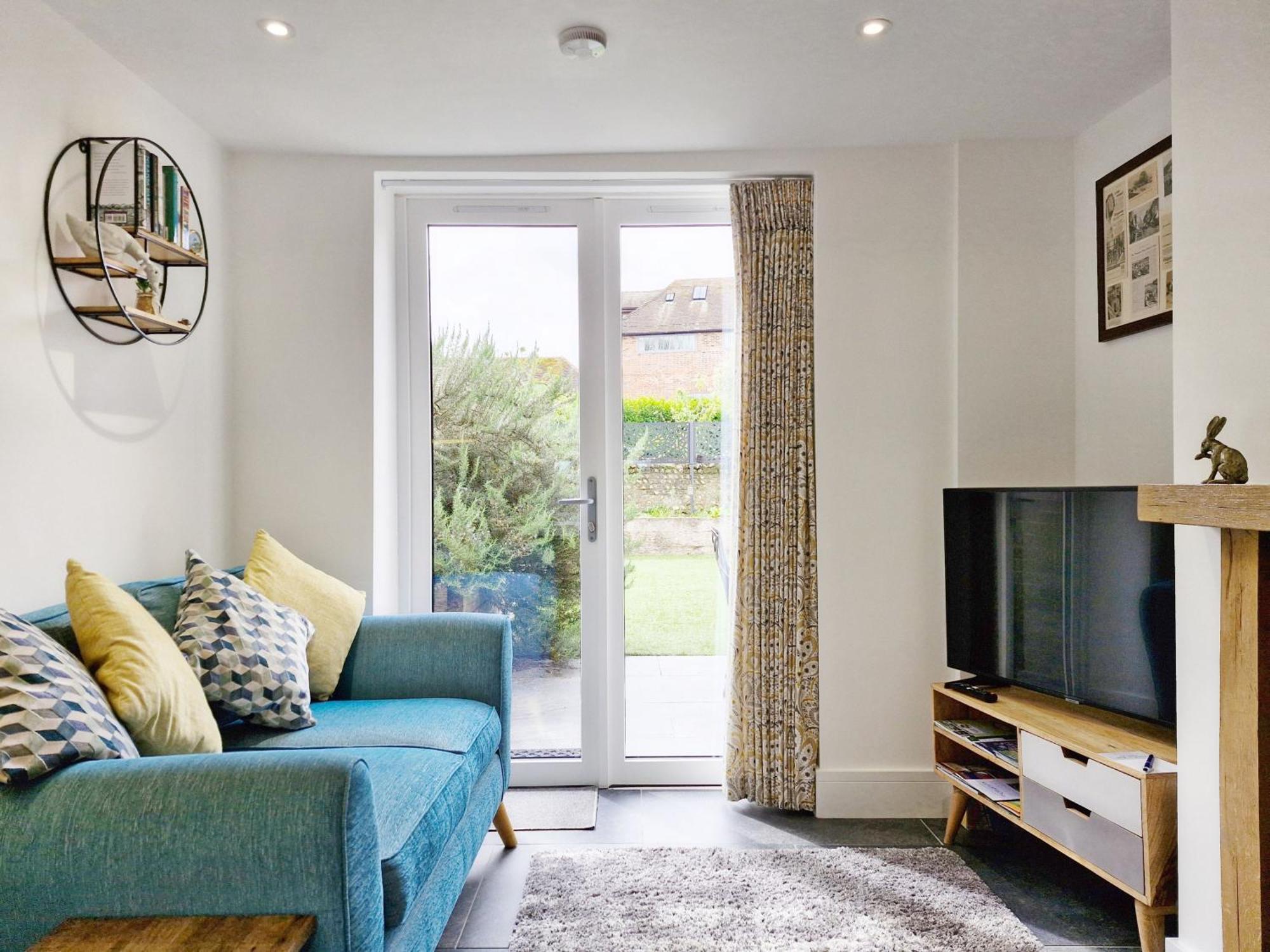 Four Priory Road, Chichester Ngoại thất bức ảnh
