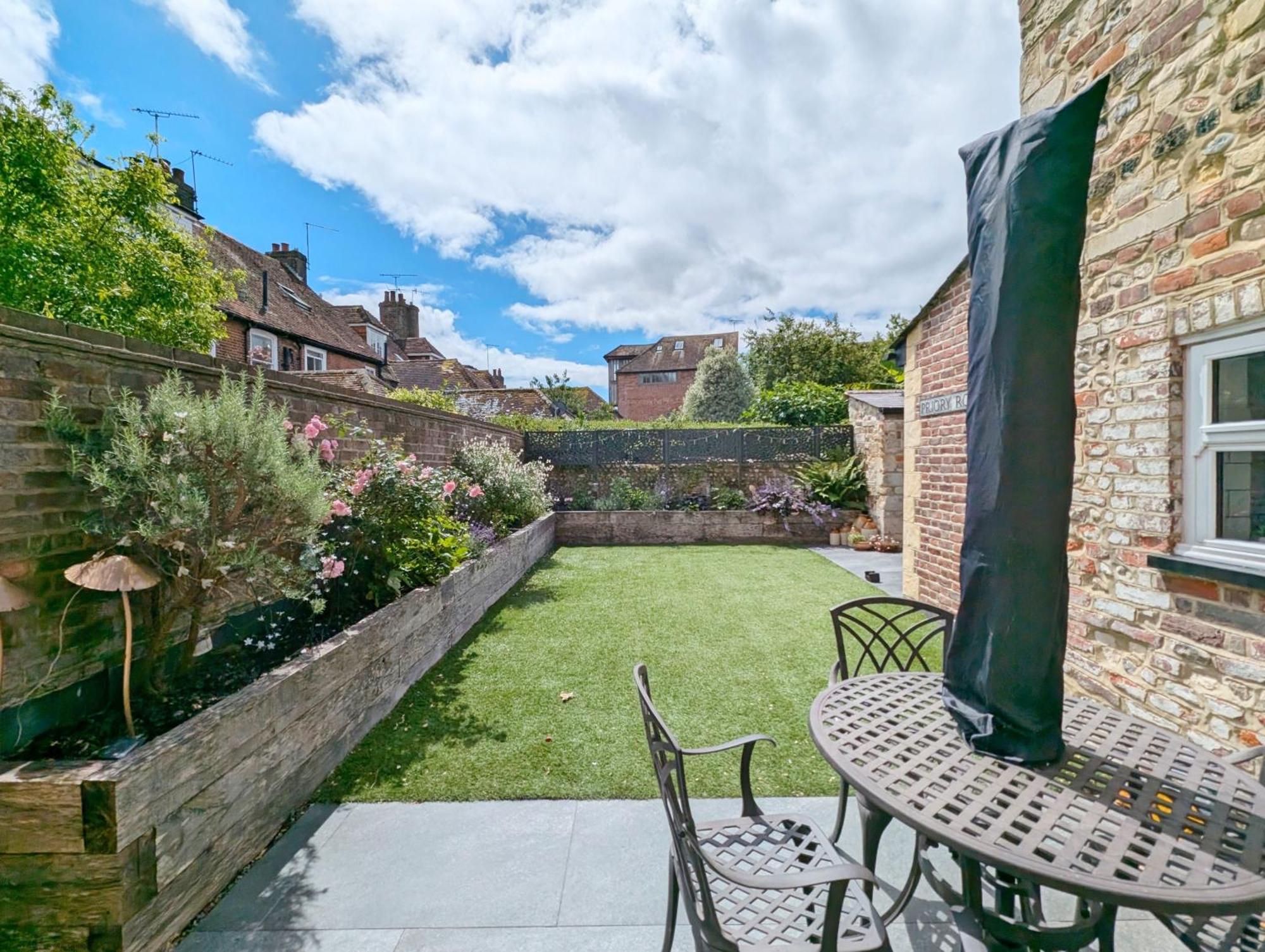 Four Priory Road, Chichester Ngoại thất bức ảnh